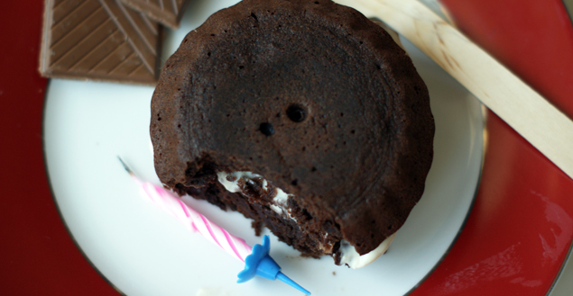 Gâteau au chocolat pour un anniversaire gourmand - Feuille de choux