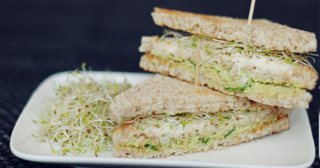 Club sandwichs aux légumes - Feuille de choux