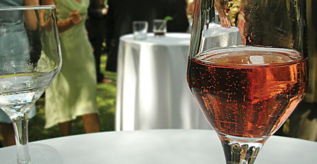 Champagne framboise, recette de cocktail champagne framboise - feuille de choux