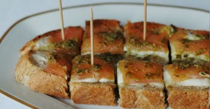 Apéro malin! Tartine au saumon et au pesto - Feuille de choux