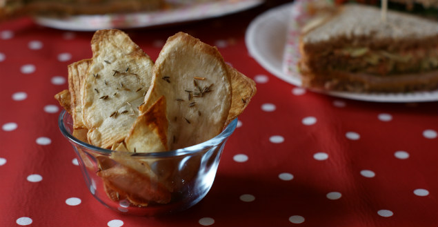 Chips au cumin pour un pique-nique savoureux! Feuille de choux