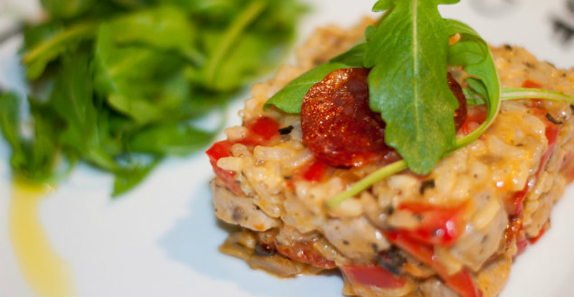 Risotto au chorizo, poulet et poivrons - Feuille de choux