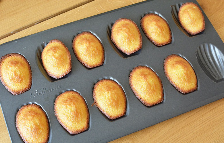 recette de madeleine moelleuse sortie du four